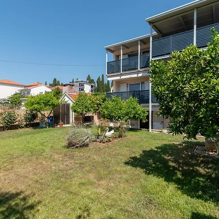 Nevistic Apartman Trogir