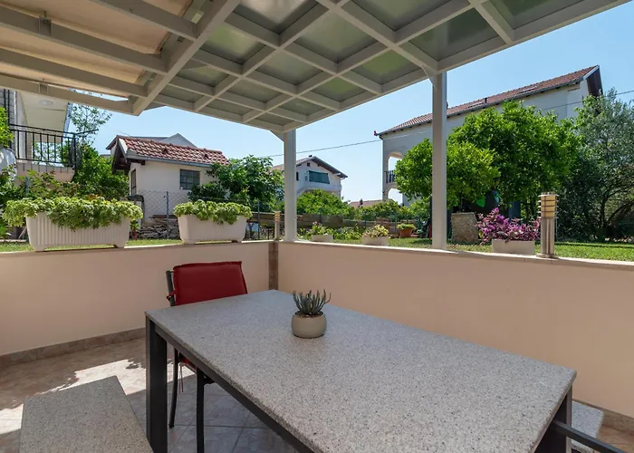 Appartement Nevistic