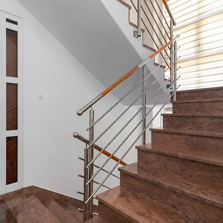 Nevistic Apartmán *